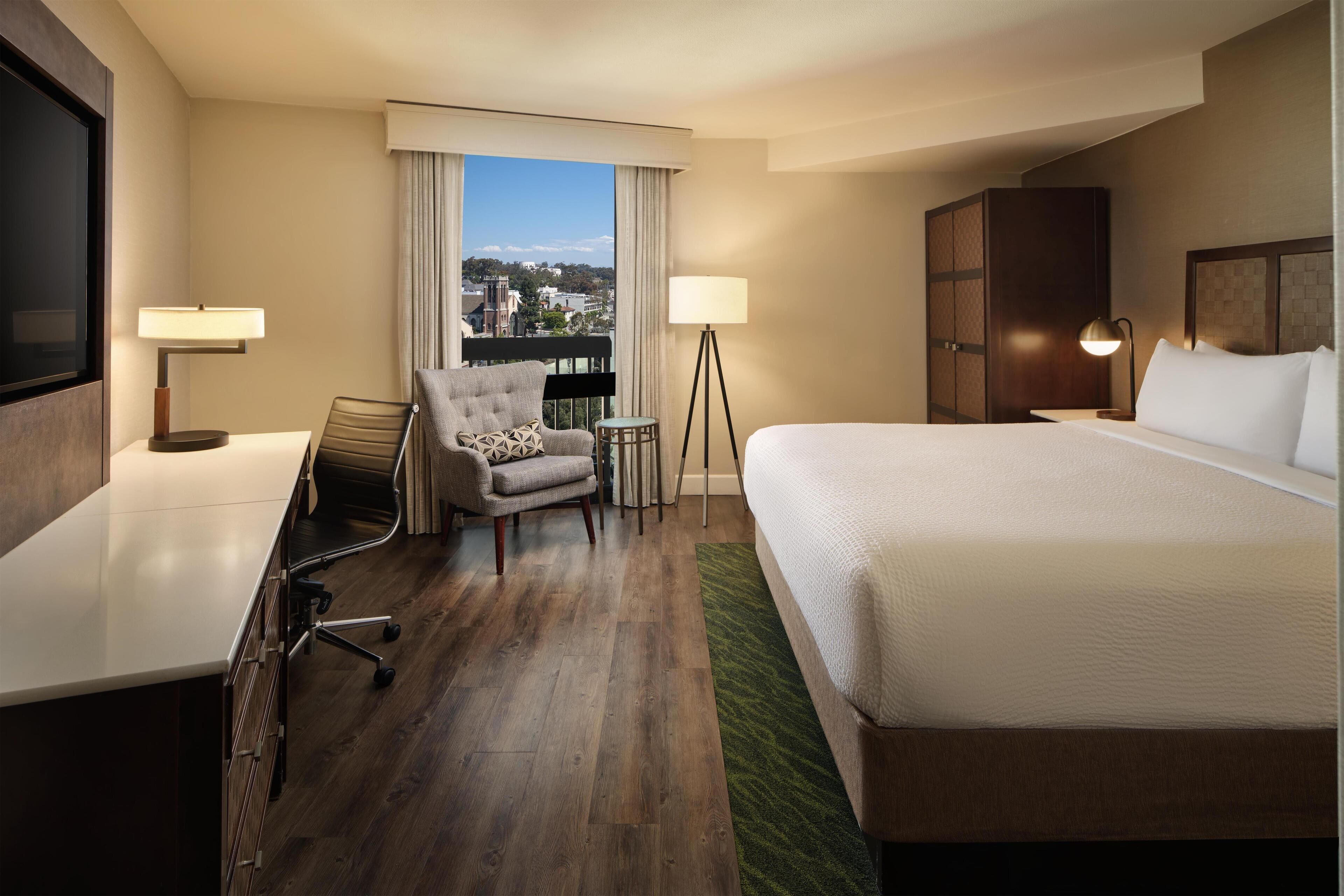 Standard Room, 1 King Bed, Non Smoking