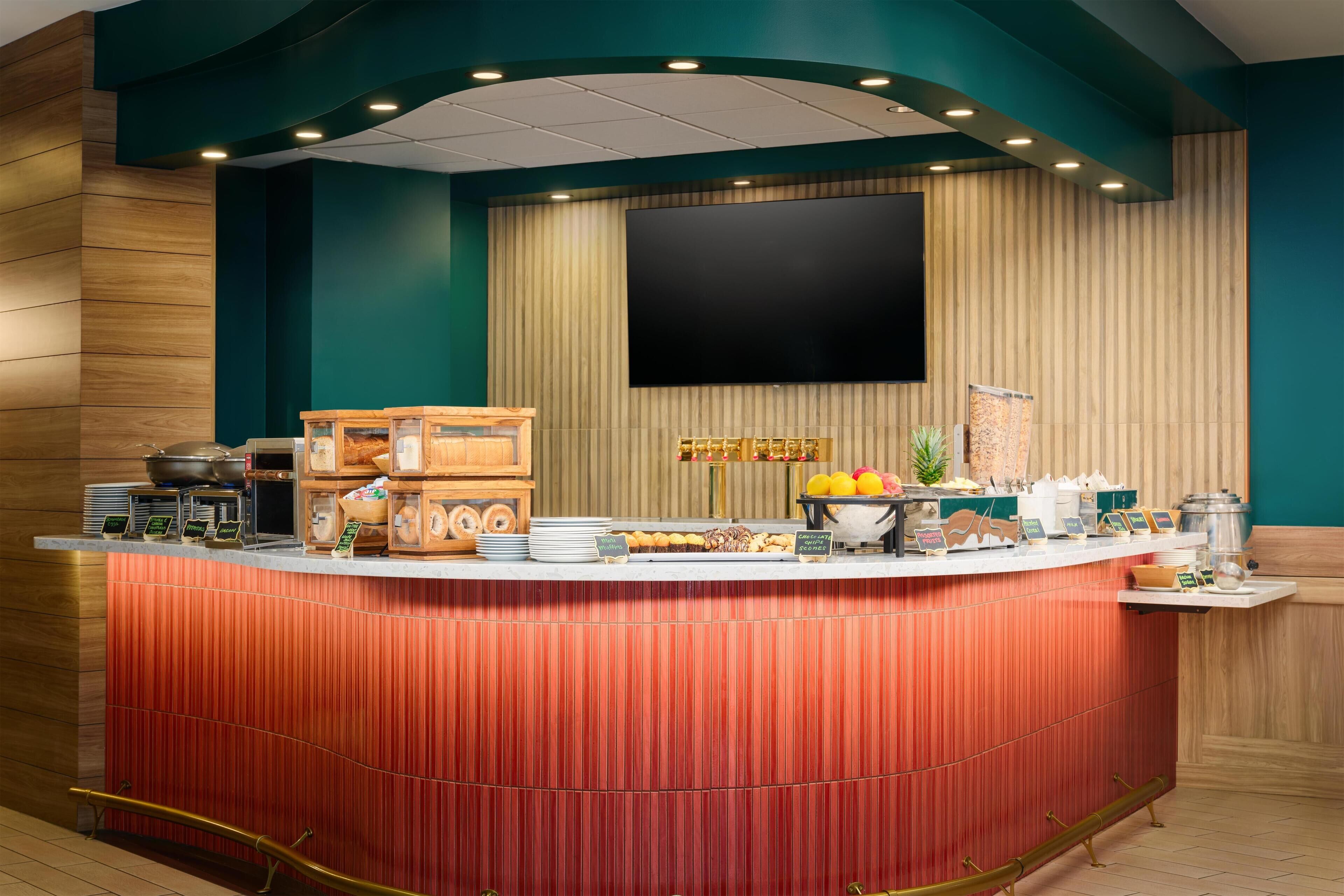 Daily continental breakfast (USD 25 per person)