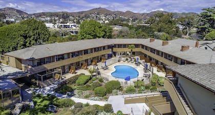 The Pierpont Inn