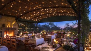 Terrace/patio - San Ysidro Ranch (Santa Barbara)