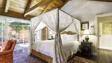 Premium bedding, in-room safe, blackout drapes, iron/ironing board