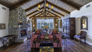 Living area - San Ysidro Ranch (Santa Barbara)