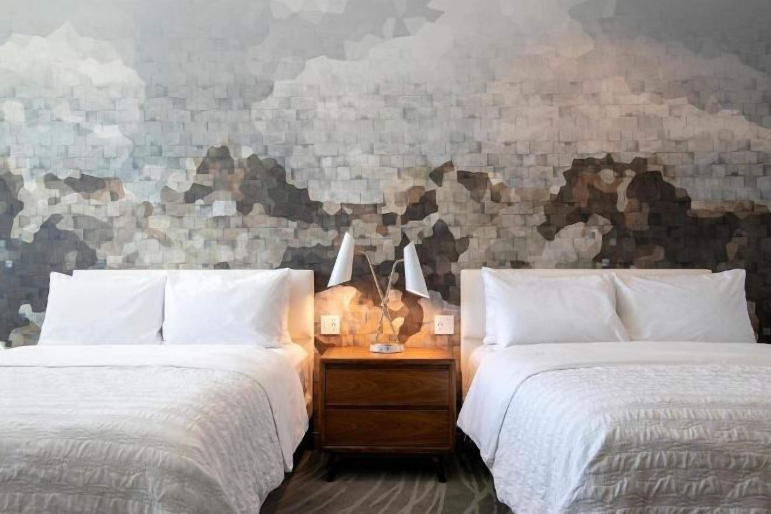 Hypo-allergenic bedding, in-room safe, desk, laptop workspace