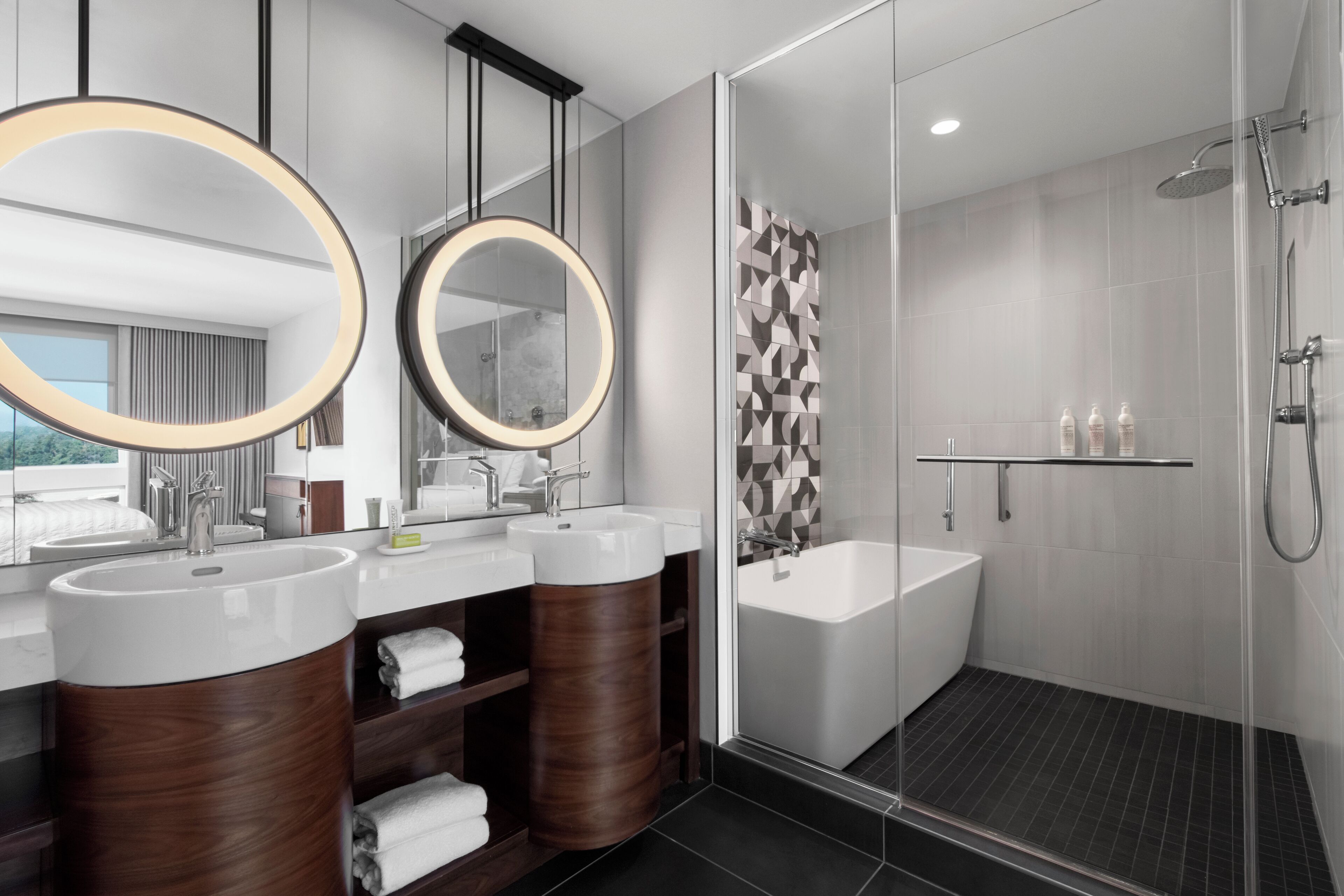 1 bedroom, hypo-allergenic bedding, in-room safe, desk