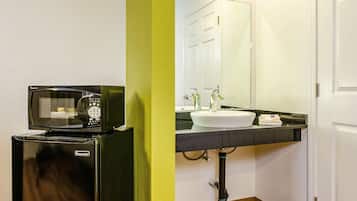 Desk, rollaway beds, WiFi, bed sheets