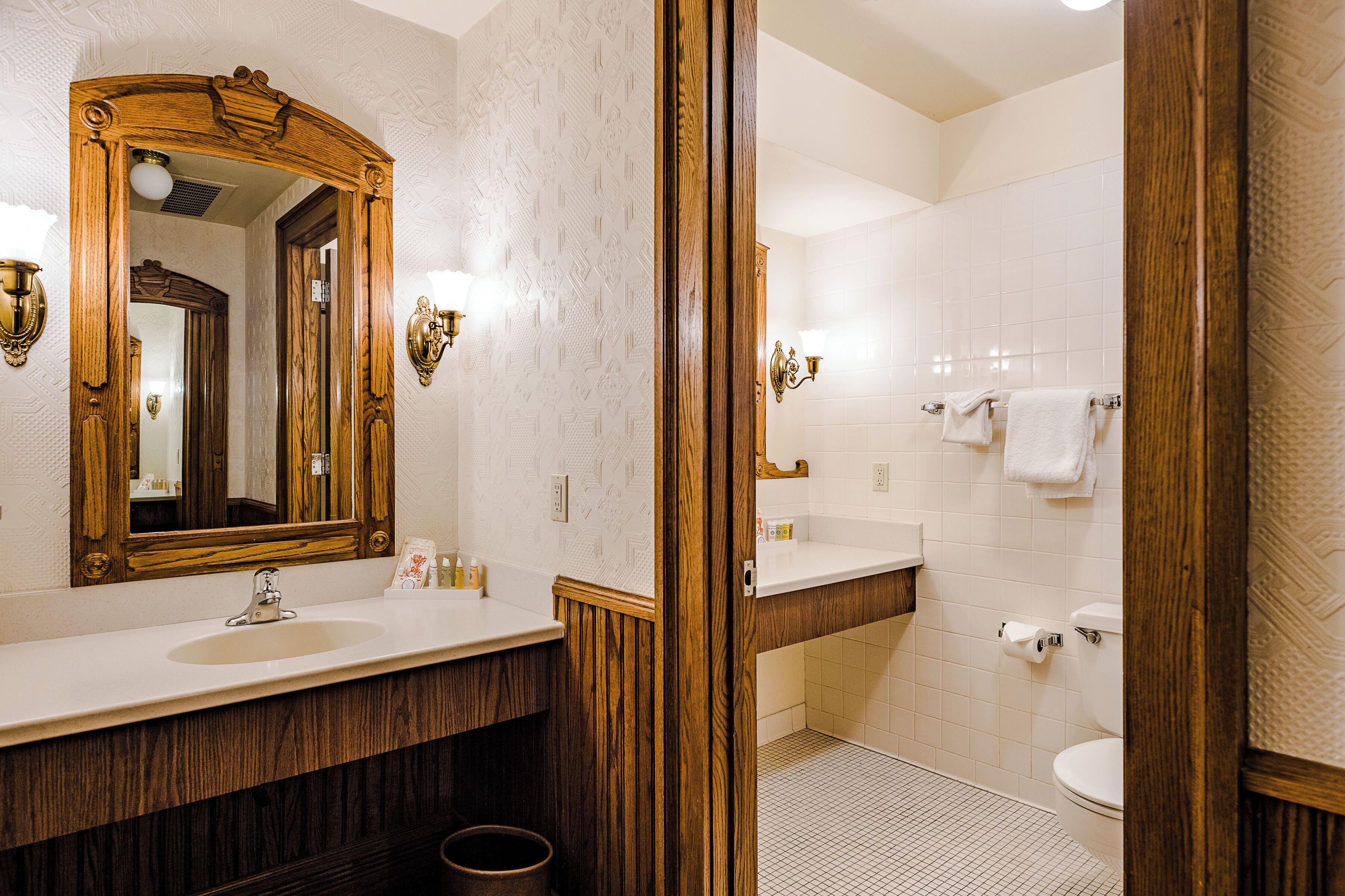 classic room, 1 queen plus twin | bathroom | free toiletries, hair dryer, towels