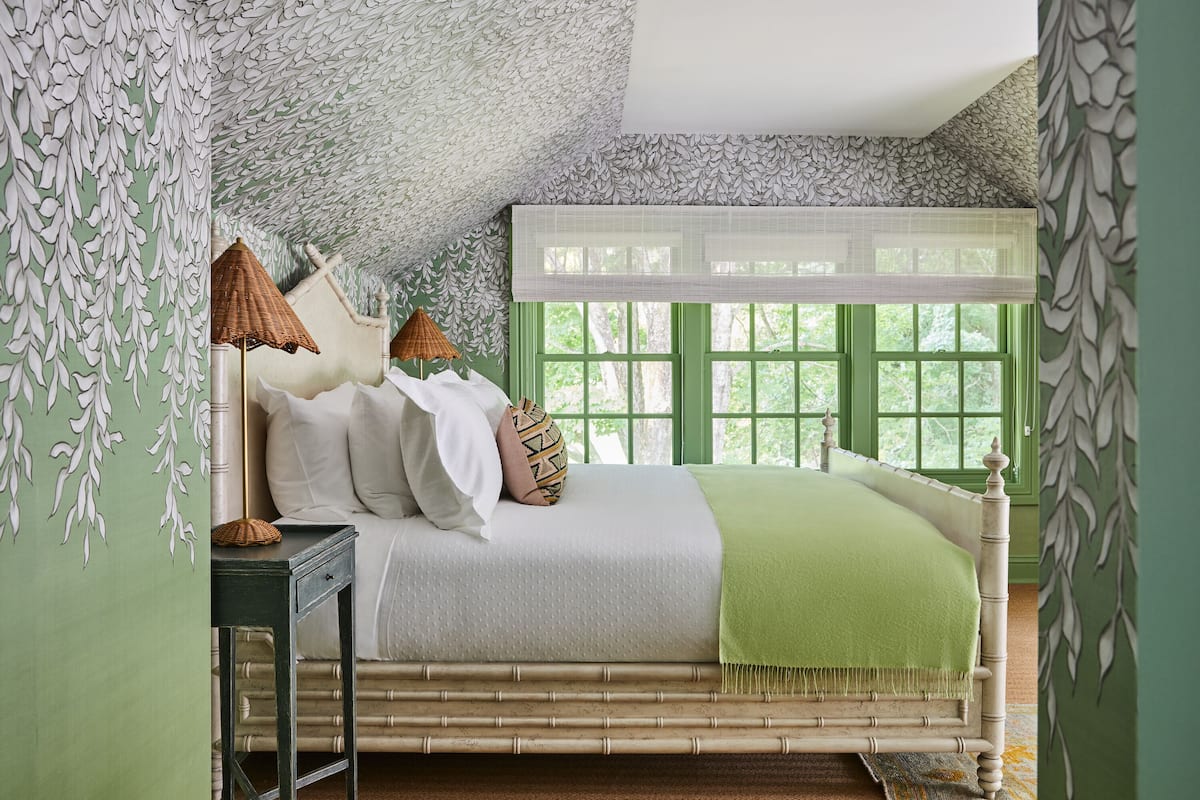 classic room, 1 king bed | frette italian sheets, premium bedding, minibar, in-room safe