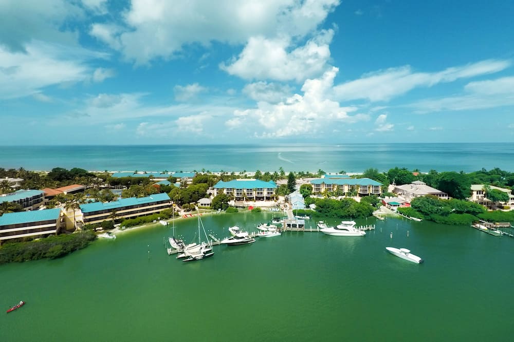 Tween Waters Island Resort & Spa