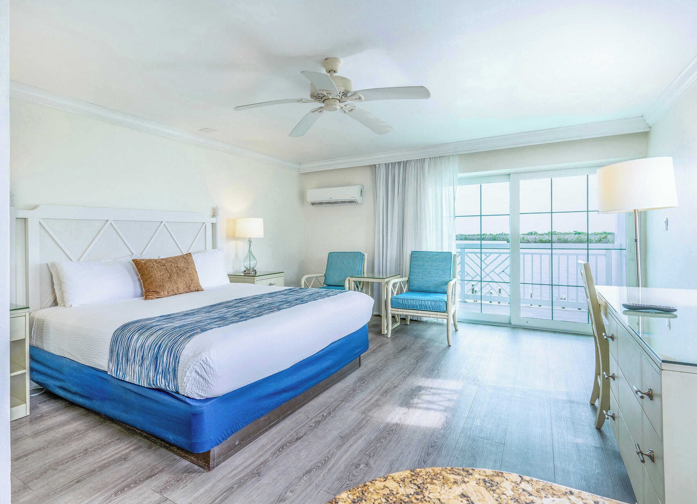 Studio, 1 King Bed, Balcony, Bay View | View from room