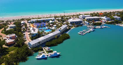 Tween Waters Island Resort & Spa