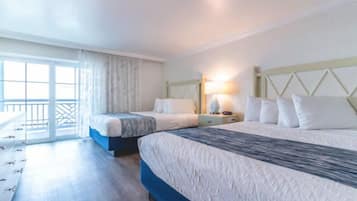 1 Bedroom Bayview Suite (2 Queens and Sofa Bed) | Premium bedding, pillow-top beds, in-room safe, blackout curtains
