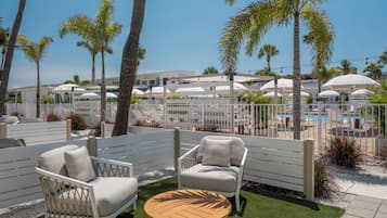 Premium bedding, down duvets, pillow-top beds, minibar