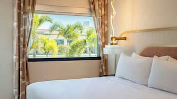 Hochwertige Bettwaren, Daunenbettdecken, Pillowtop-Betten, Zimmersafe