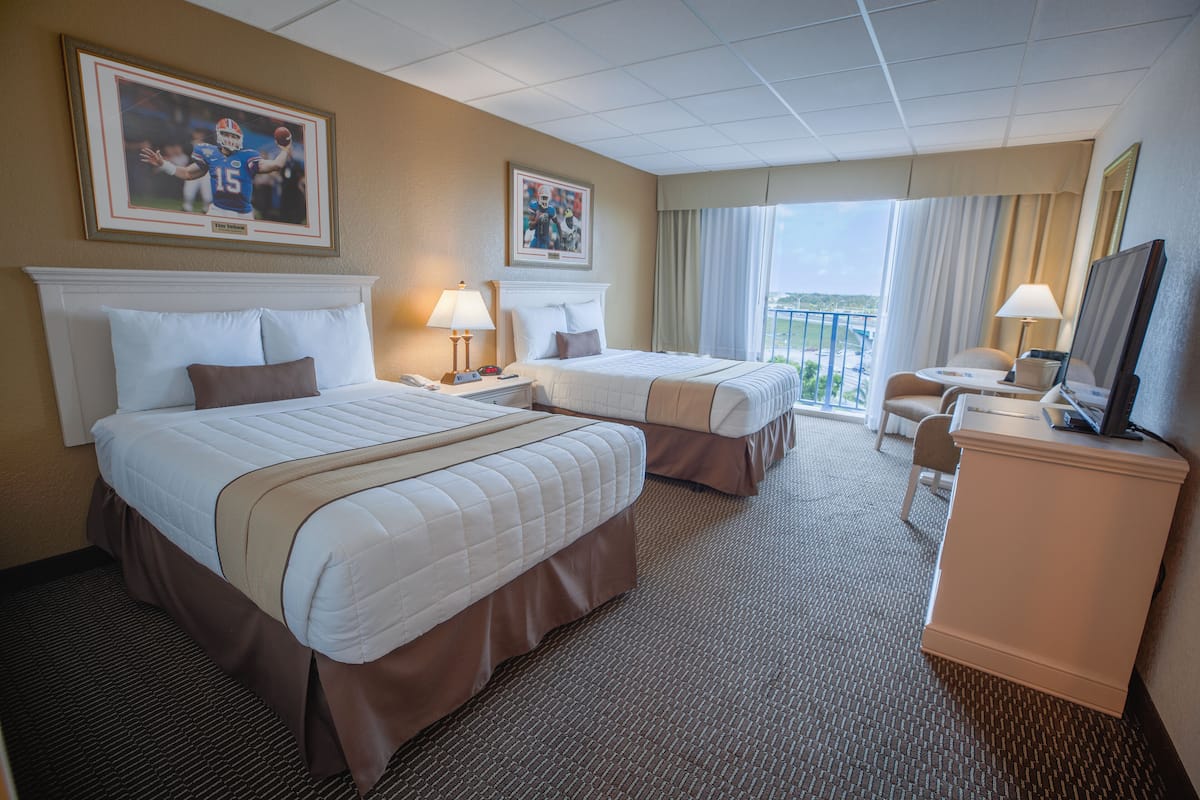 1 bedroom, premium bedding, in-room safe, desk