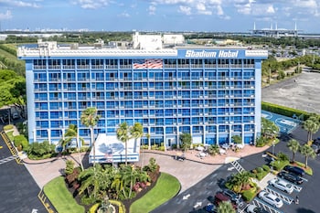 Hotel exterior and entrance at Stadium Hotel