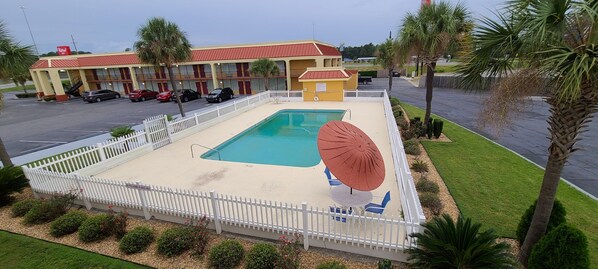 Seasonal outdoor pool