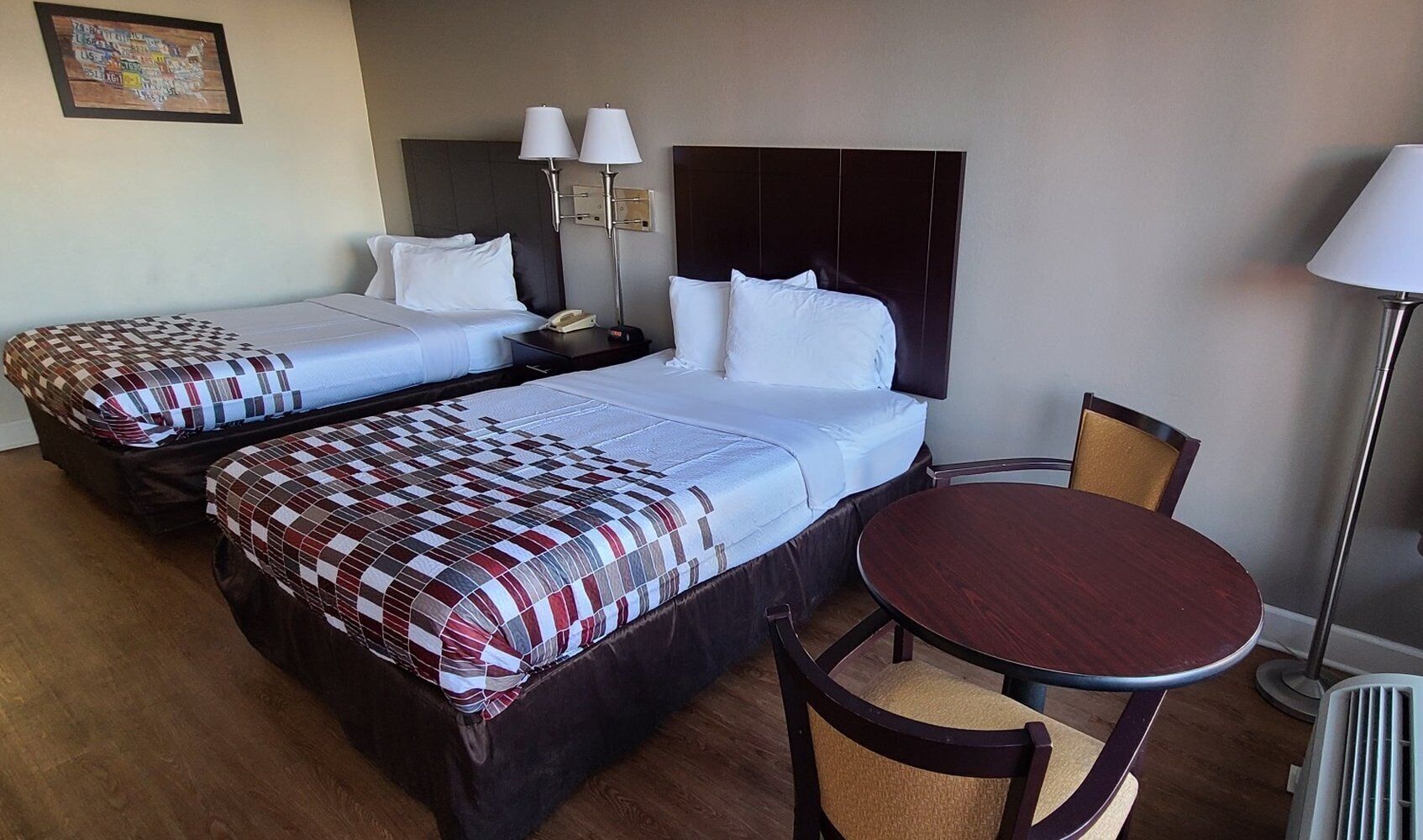 deluxe room, 2 double beds, non smoking | desk, laptop workspace, iron/ironing board, free wifi