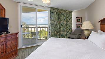 Hypo-allergenic bedding, pillowtop beds, in-room safe, desk