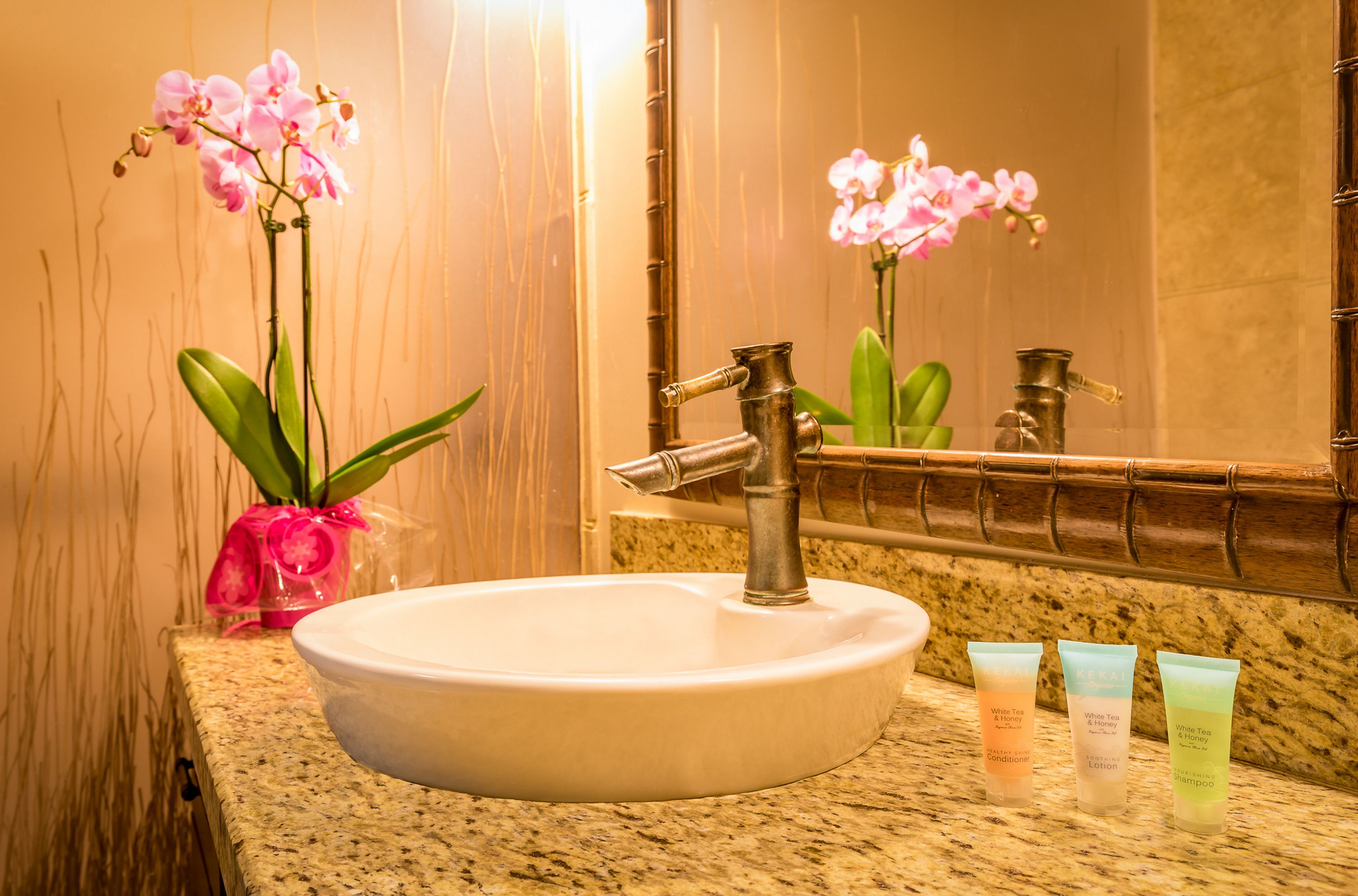 1 bedroom, desk, free wifi, bed sheets