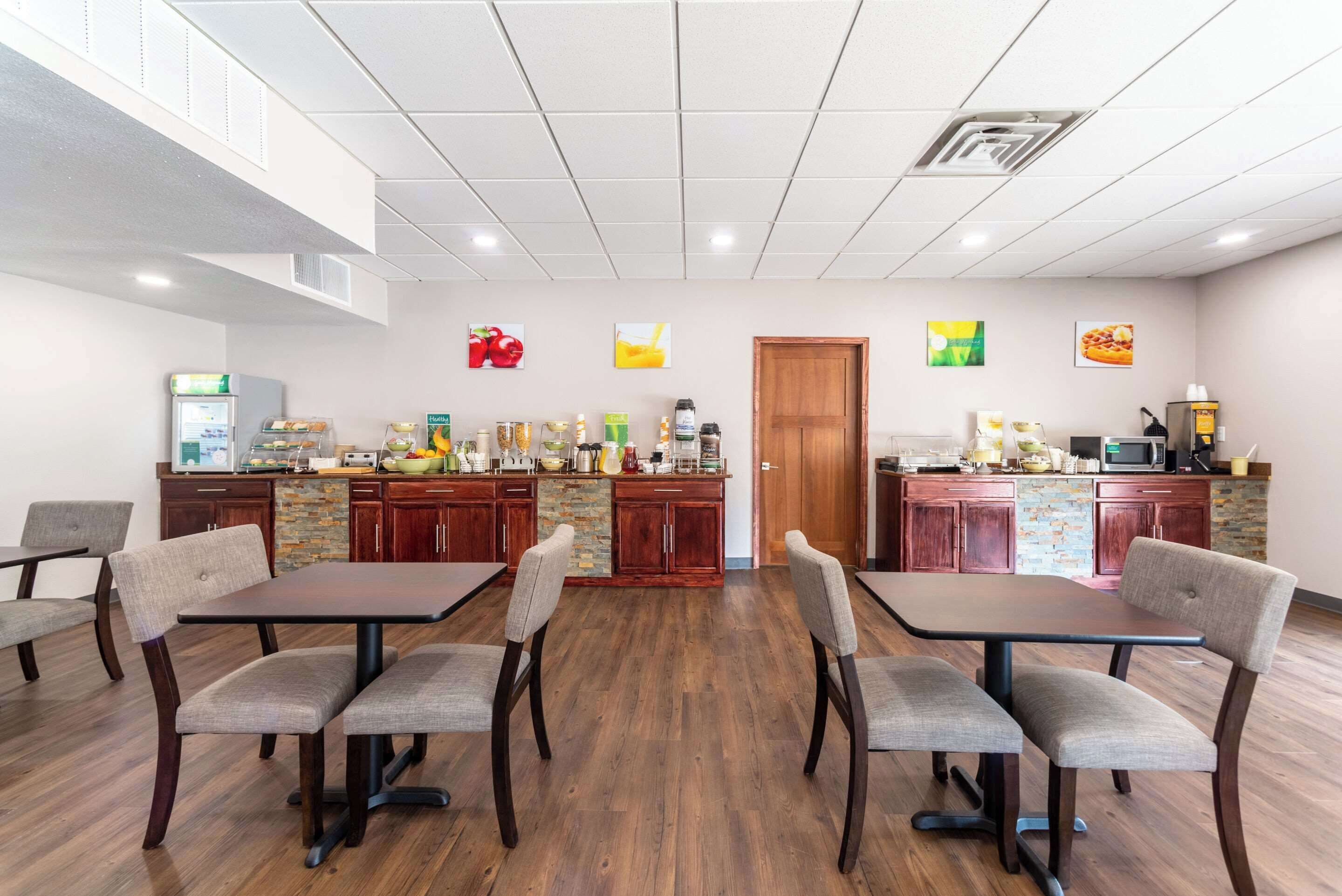 free daily self-service breakfast