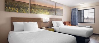 Days Inn & Suites by Wyndham Kokomo