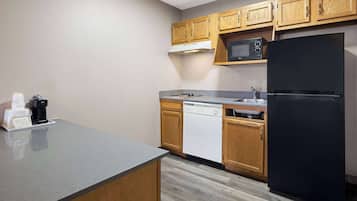 Studio Suite, 1 King Bed, Accessible, Non Smoking | In-room safe, desk, free cribs/infant beds, rollaway beds