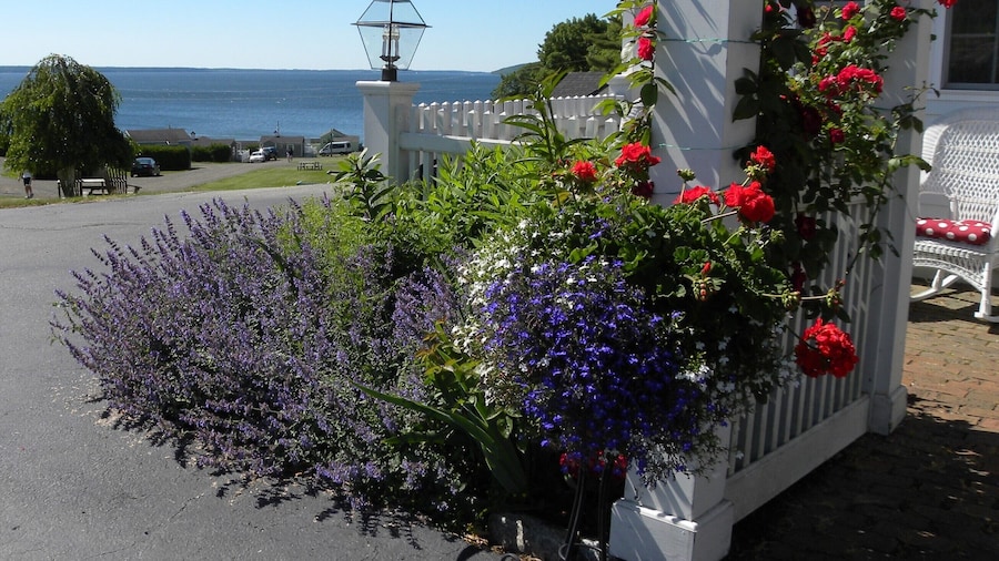 Colonial Gables Oceanfront Village