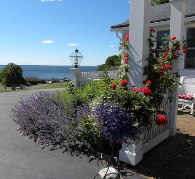 Colonial Gables Oceanfront Village