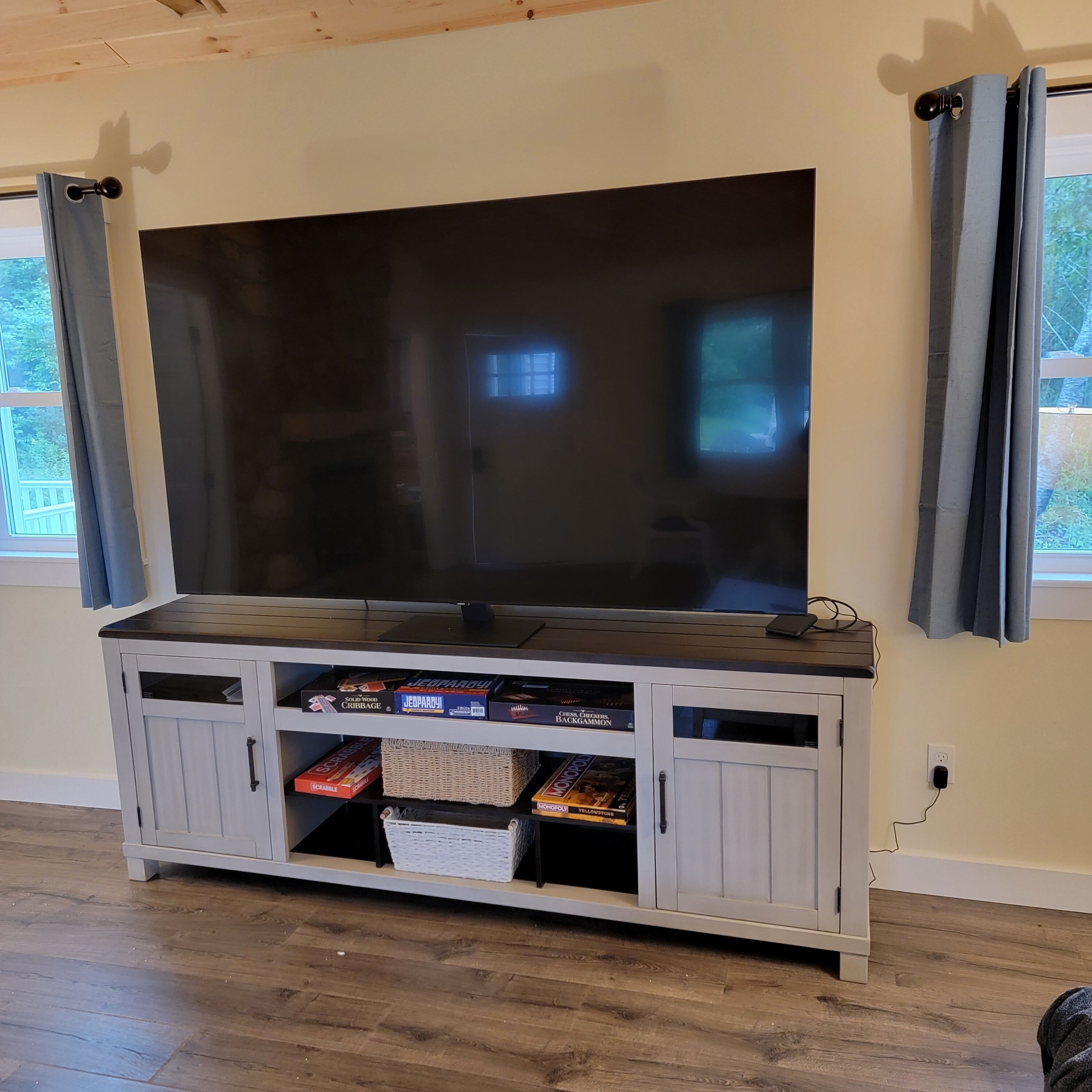 guest house (off site) | living area | 85-inch smart tv with cable channels