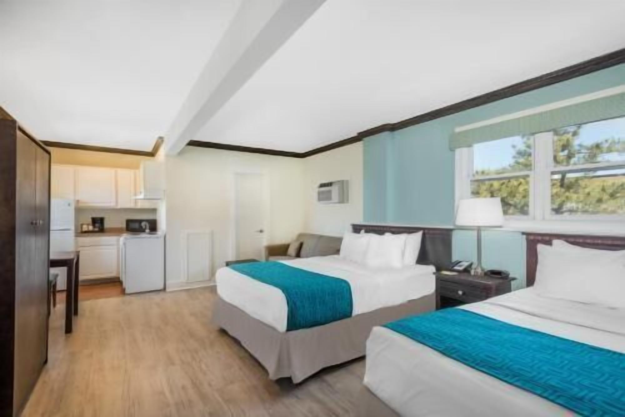 In-room safe, desk, blackout drapes, iron/ironing board