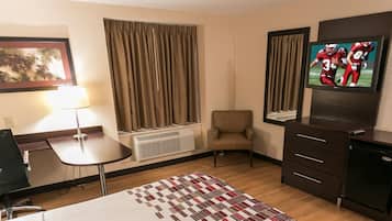 Desk, blackout drapes, free WiFi, bed sheets