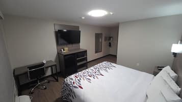 Deluxe-Zimmer, 1 King-Bett, Nichtraucher | Schreibtisch, Verdunkelungsvorhänge, kostenloses WLAN, Bettwäsche