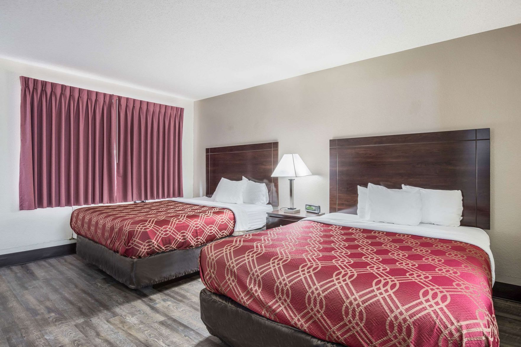 Free cribs/infant beds, rollaway beds, free WiFi, bed sheets