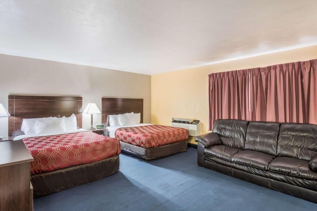 Free cribs/infant beds, rollaway beds, free WiFi, bed sheets