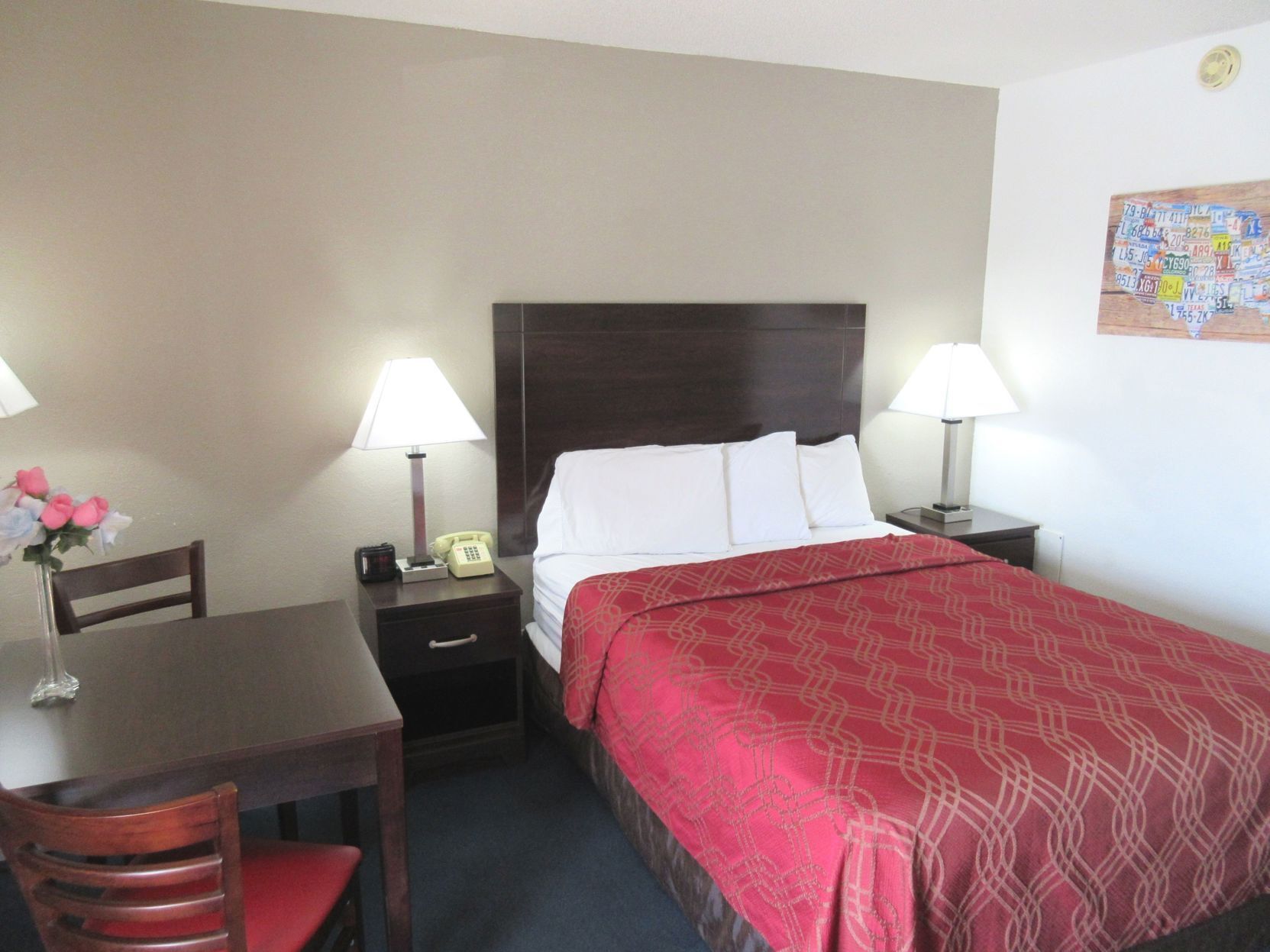 Free cribs/infant beds, rollaway beds, free WiFi, bed sheets