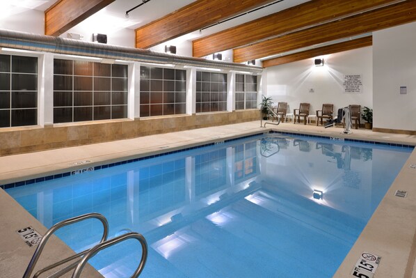Indoor pool - Stage Coach Inn (West Yellowstone)