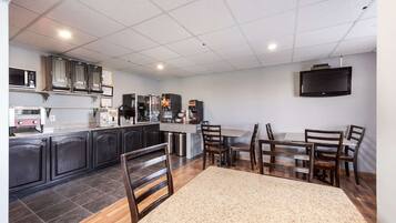 Free daily on-the-go breakfast