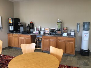 Free daily continental breakfast 