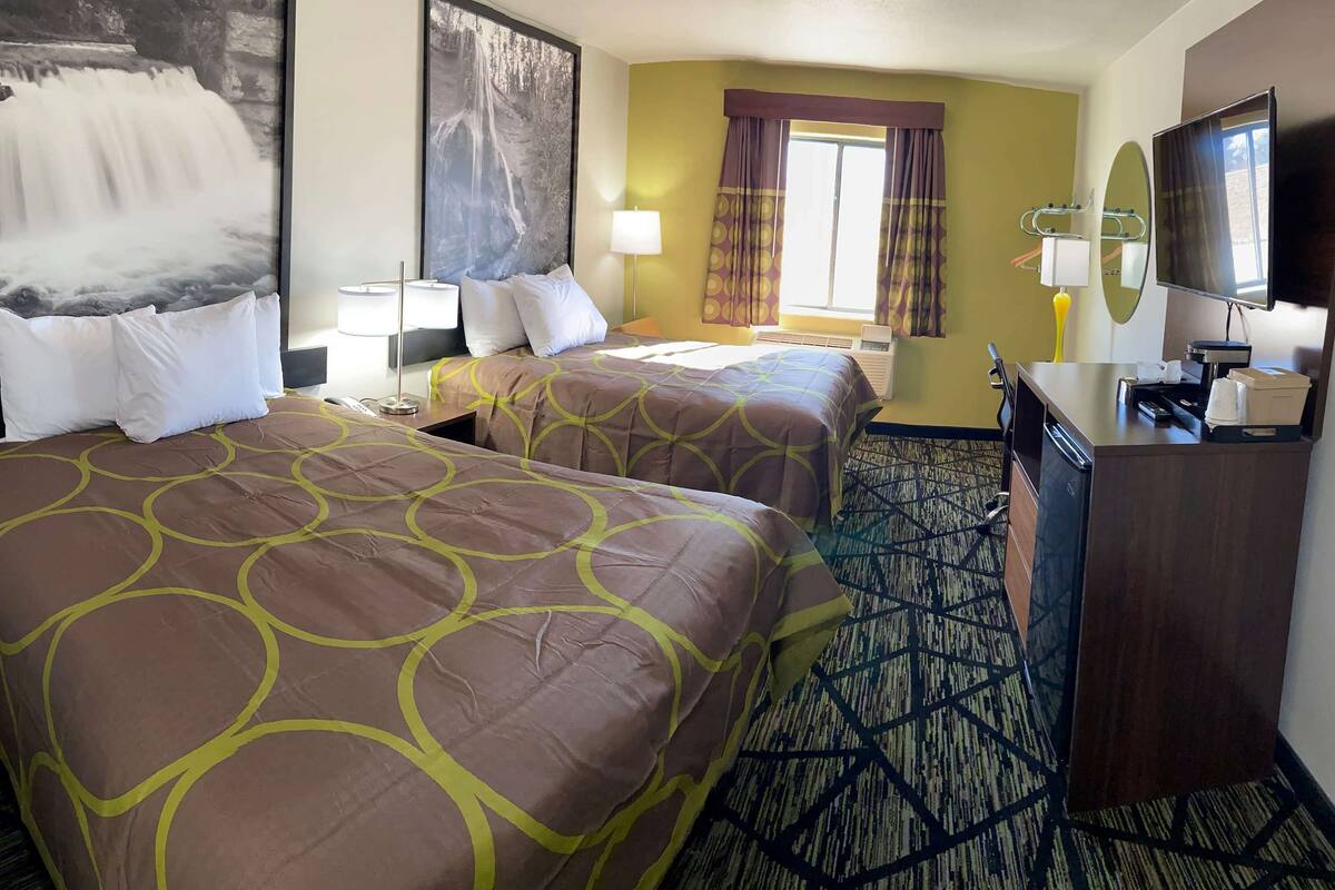 Desk, laptop workspace, free WiFi, bed sheets
