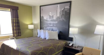 Super 8 by Wyndham York NE
