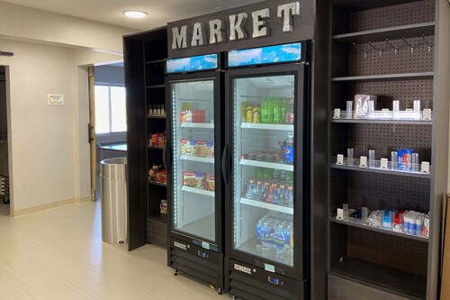 Super 8 by Wyndham York NE