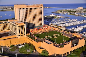 Located on the waterfront, the hotel offers stunning views of the marina and surrounding cityscape.