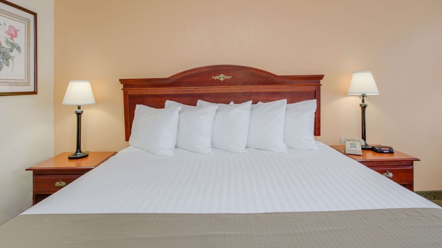 Days Inn by Wyndham Asheville West