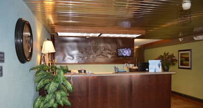 Travelodge by Wyndham Grand Forks