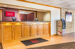 Lobby - Red Roof Inn Ashtabula - Austinburg (Austinburg)