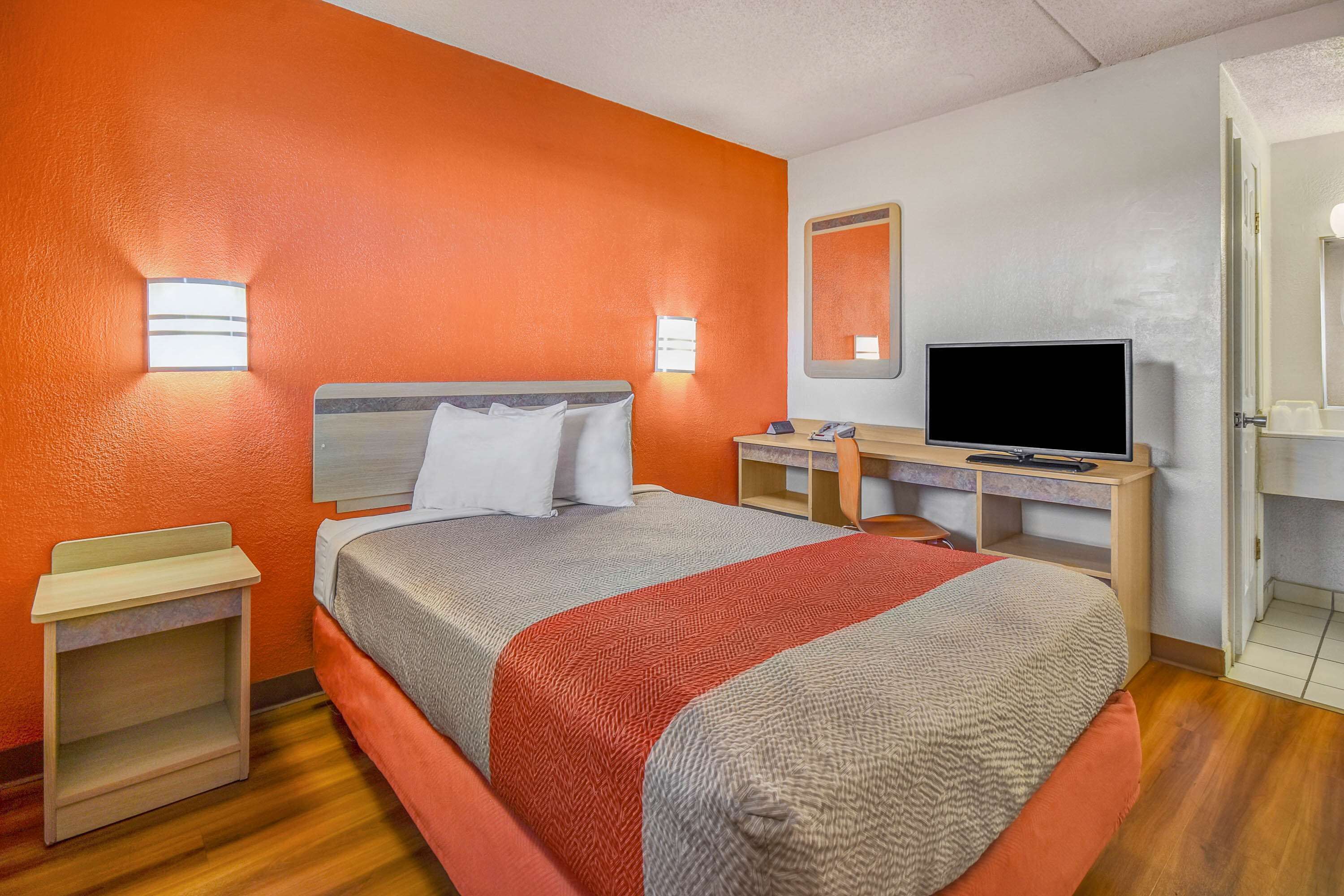 Rideaux occultants, Wi-Fi gratuit, draps fournis