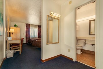 Room, 2 Queen Beds, Non Smoking