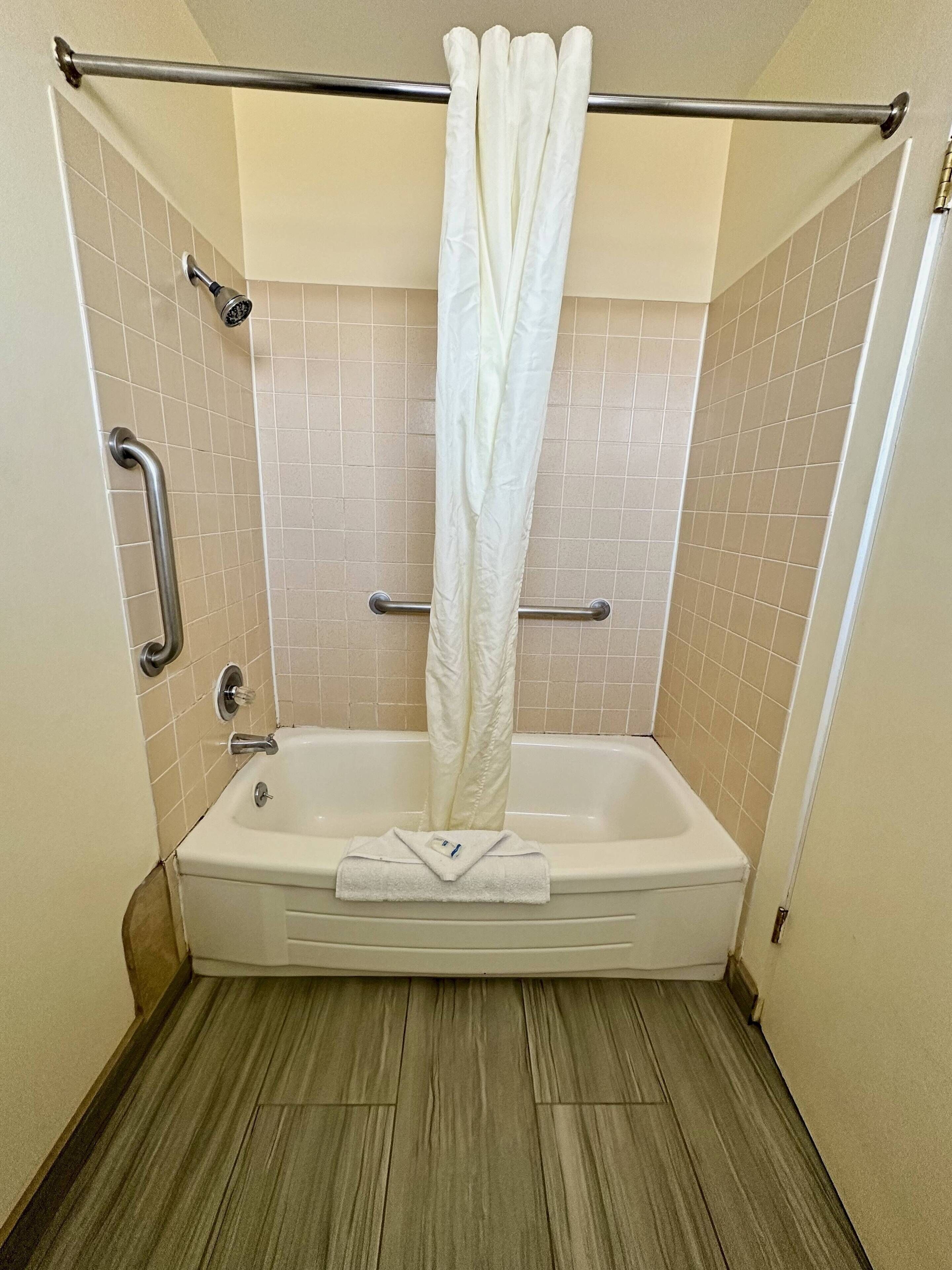 Badkamer met douche
