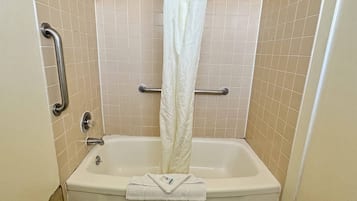 Badkamer met douche