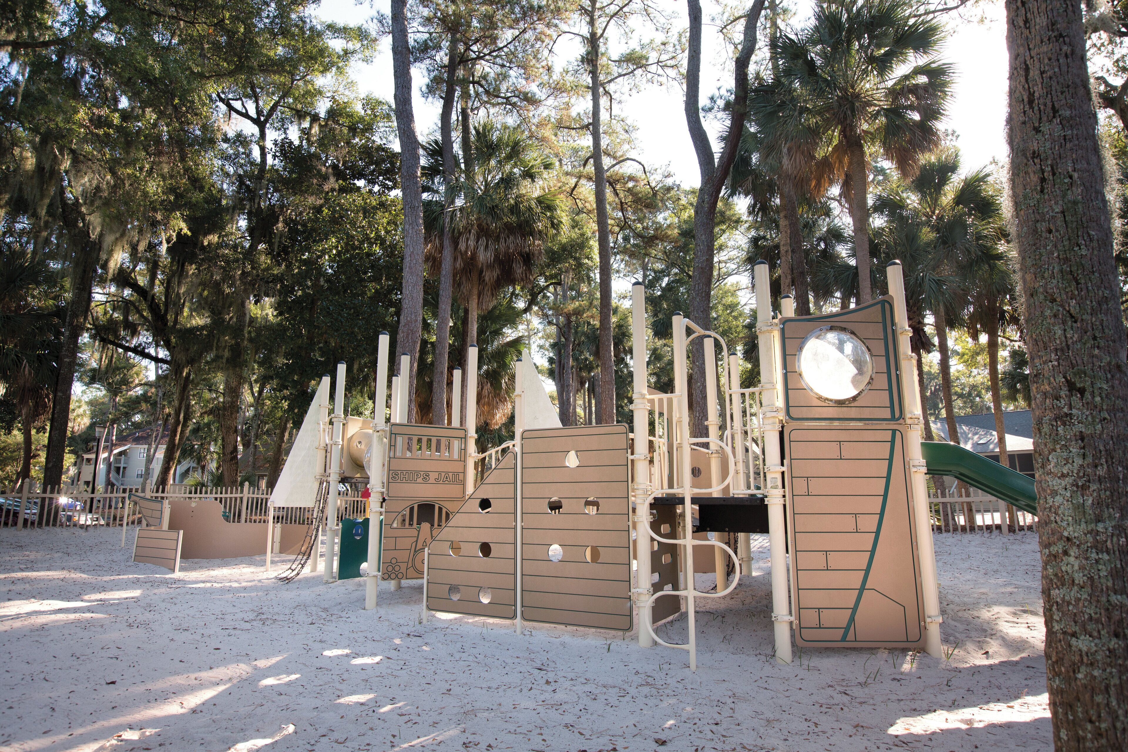 children’s play area – outdoor
